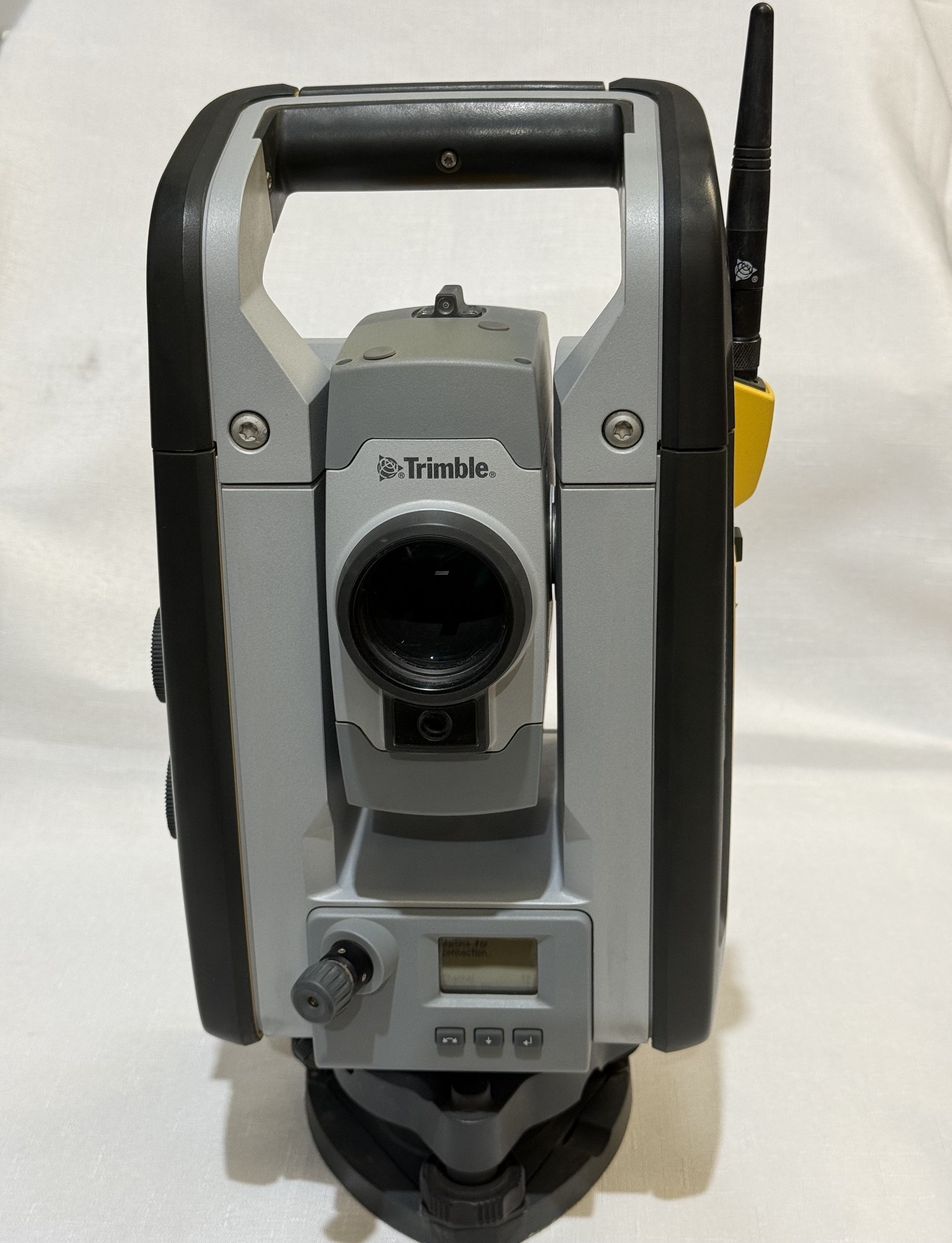 Trimble SPS930 1" Robotic Total Station UTS for Survey and Machine Control - Package - Image 2